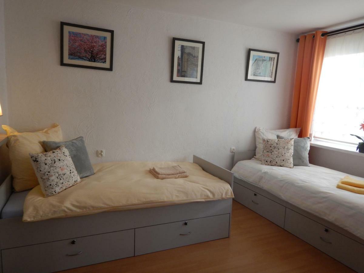 Apartament Piastowska Apartment Kamienna Gora Exterior foto